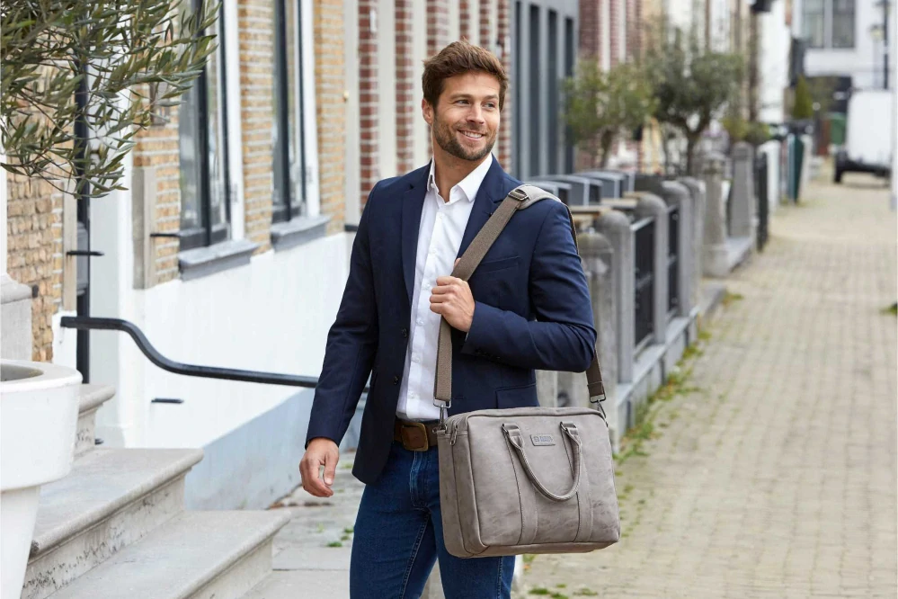 Taška na notebook 15" černá - Enrico Benetti